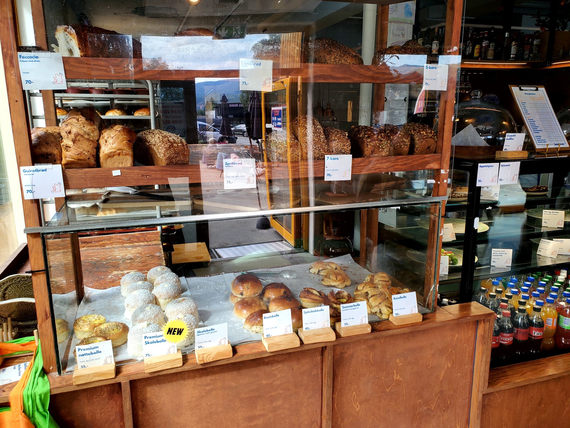 The Bear House - Bakery and Pizzeria